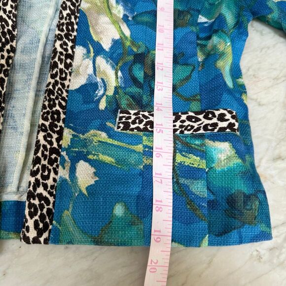 Chico's 100% cotton jacket Crop Watercolor Floral And Animal Print size 1 or M - Picture 6 of 6